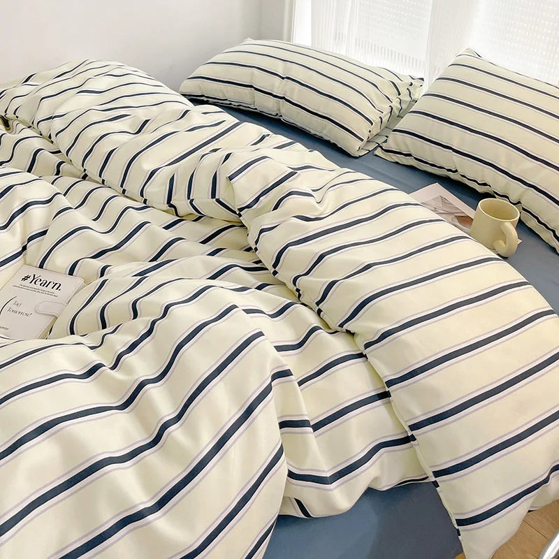 Red & Blue Striped 4 Piece Bedding Set – Soft Duvet Cover, Bed Sheet & Pillowcases